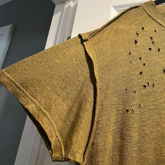 IRO Men’s Olive Green Distressed Linen Tee - Medium - Picture 3 of 6